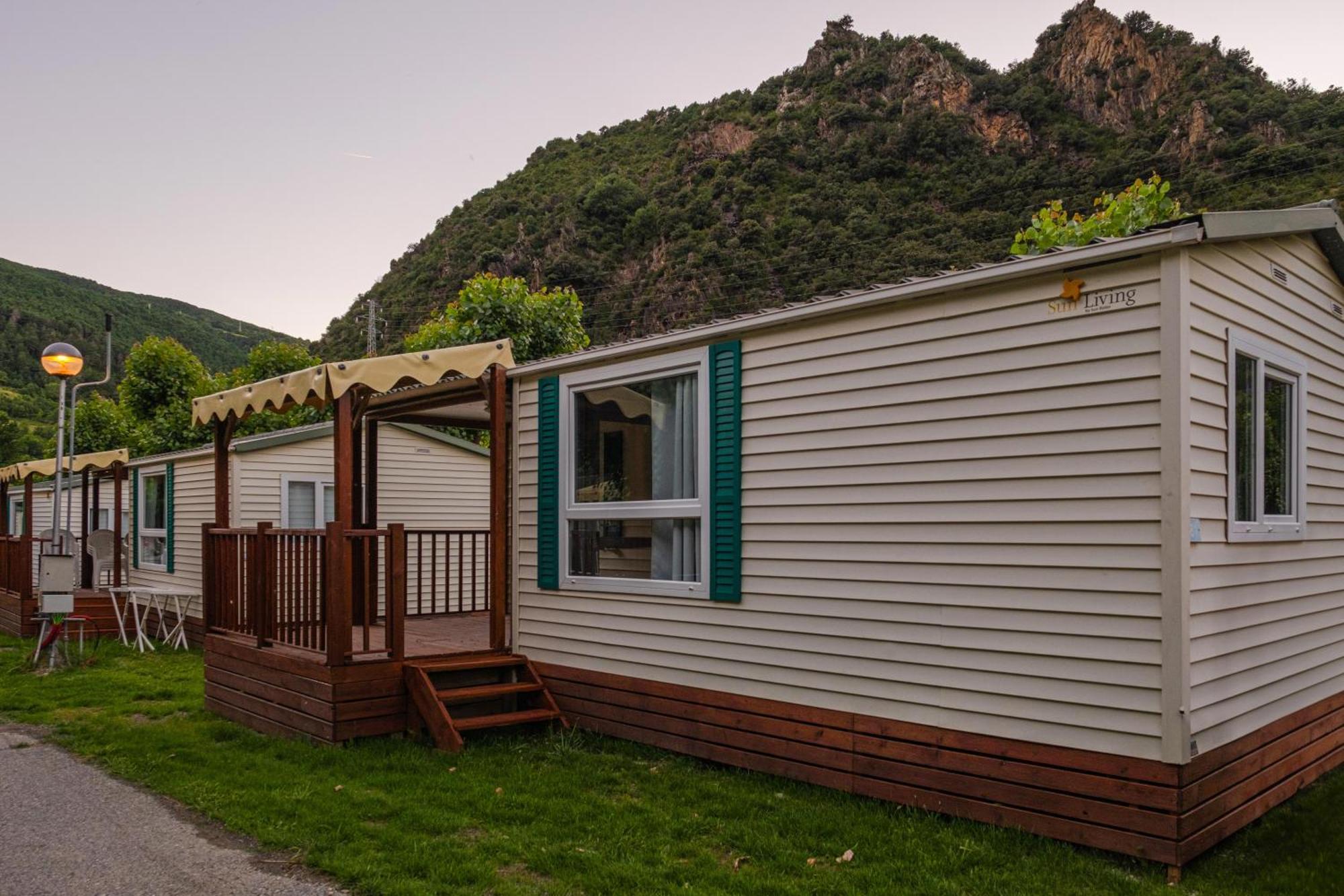 Frontera Bungalow Park Farga de Moles Экстерьер фото