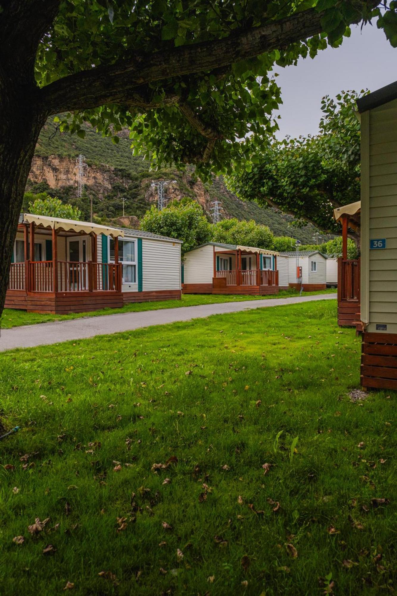 Frontera Bungalow Park Farga de Moles Экстерьер фото
