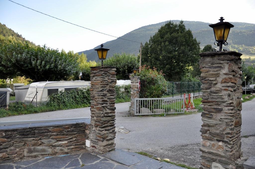 Frontera Bungalow Park Farga de Moles Экстерьер фото